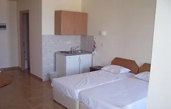 Lägenhetshotell Tuck Inn Larnaca